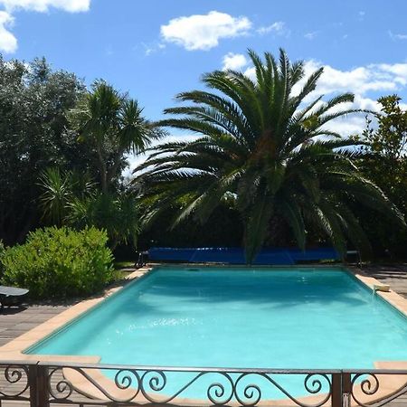 Pour Vous Apartment Meze Bagian luar foto