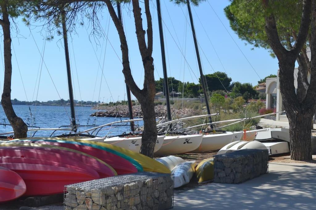 Pour Vous Apartment Meze Bagian luar foto