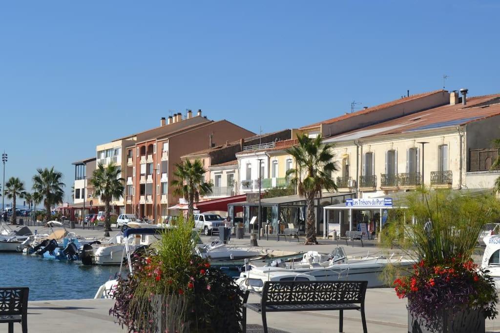 Pour Vous Apartment Meze Bagian luar foto