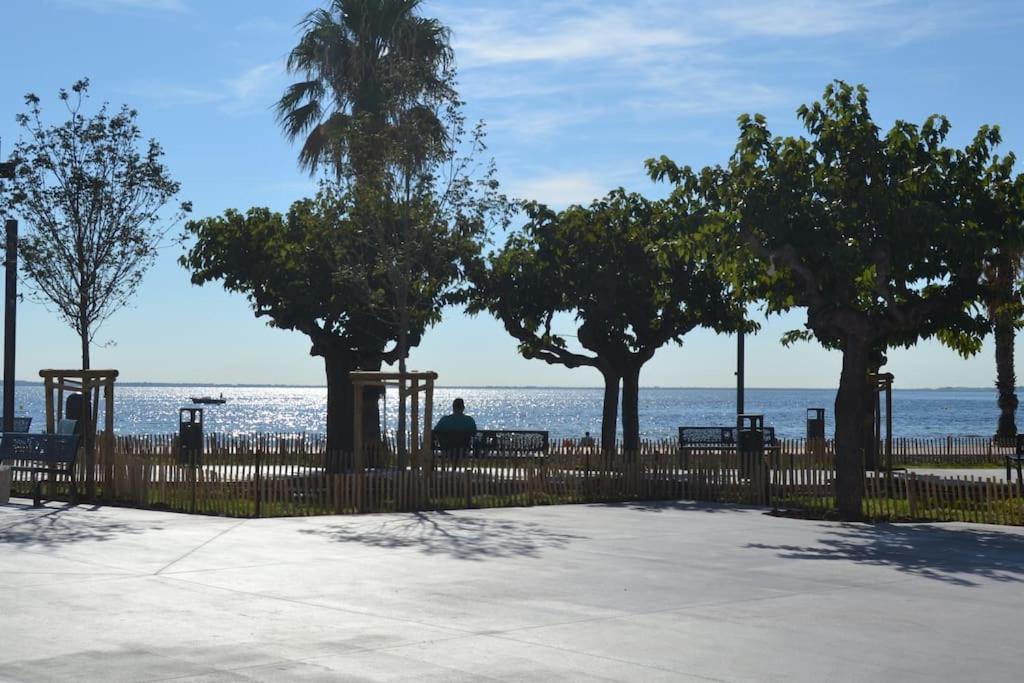 Pour Vous Apartment Meze Bagian luar foto